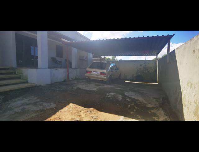 4 BEDROOM FREEHOLD FOR SALE IN HOWICK CENTRAL